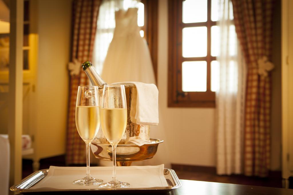 El Castell De Ciutat - Relais & Chateaux 라 세우 두르헬 외부 사진