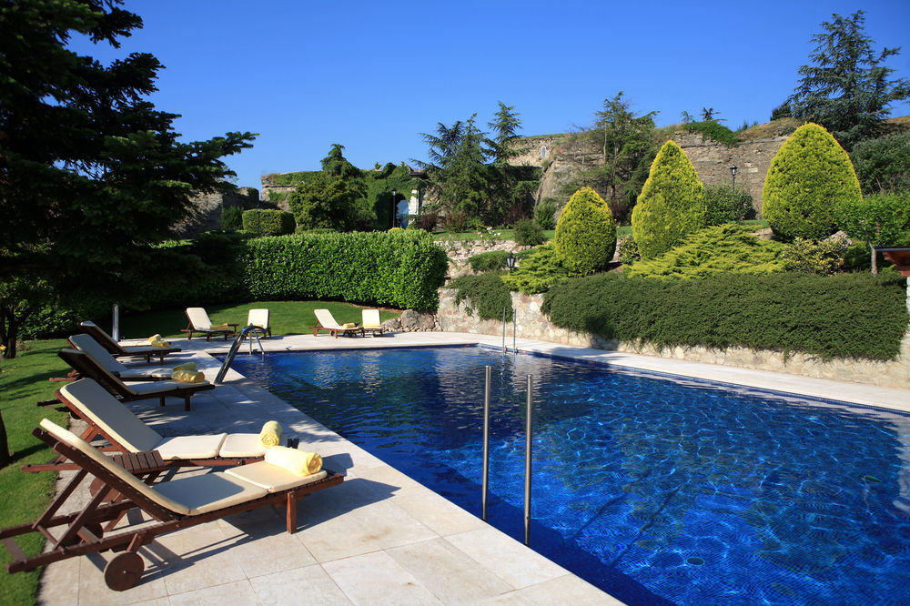 El Castell De Ciutat - Relais & Chateaux 라 세우 두르헬 외부 사진